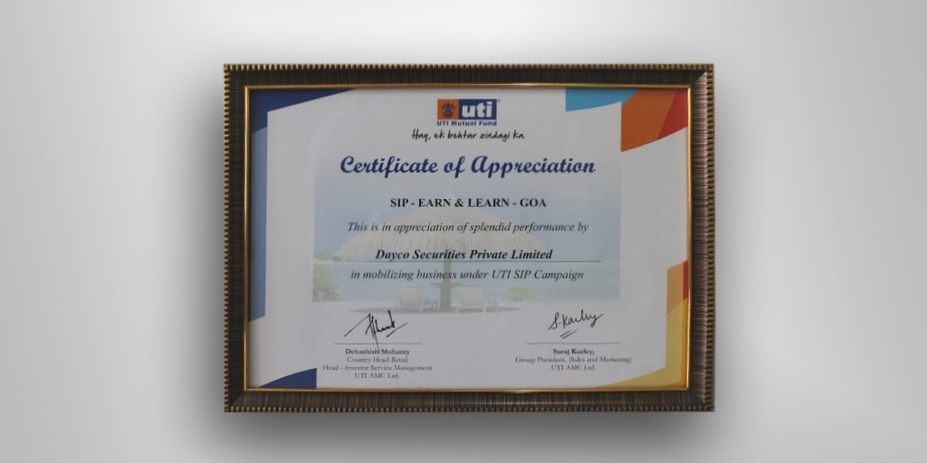 The Dayco company profile receiving a certificate of appreciation under UTI SIP Campaign in Goa.